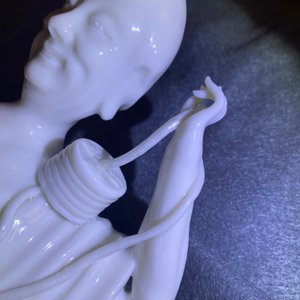 Deux figures en porcelaine blanc de Chine figurant Liu Hai et Guanyin, Kangxi — photo 20