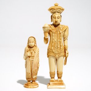 Deux figures et un couteau ajouré en ivoire, Inde ou Népal, 19/20ème — photo 2