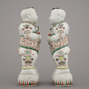 Deux figures wucai en porcelaine de Chine de frères Hoho, 19e — photo 7