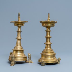 Deux flambeaux en bronze, Flandres ou Pays-Bas, 15/16ème — photo 3
