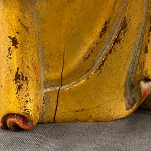 Deux grandes figures de Guanyin en bois doré et laqué, Chine, 18/19ème — photo 20