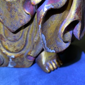 Deux grandes figures de Guanyin en bois doré et laqué, Chine, 18/19ème — photo 37