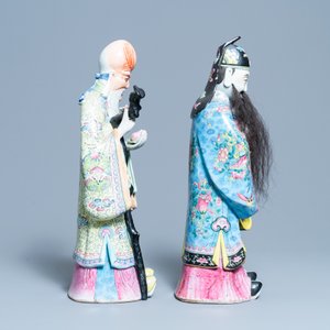 Deux grandes figures des Trois Dieux du Bonheur en porcelaine de Chine famille rose, 19ème — photo 5