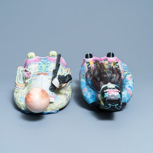 Deux grandes figures des Trois Dieux du Bonheur en porcelaine de Chine famille rose, 19ème — photo 6