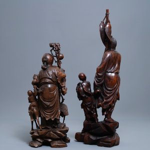 Deux grandes figures d'immortels en bois sculpté, Chine, République — photo 3