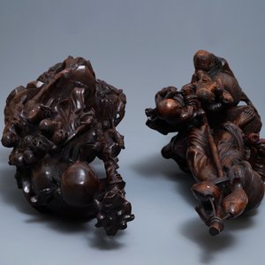 Deux grandes figures d'immortels en bois sculpté, Chine, République — photo 6