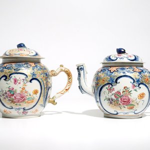 Deux grandes théières en porcelaine de Chine famille rose, Qianlong — photo 2