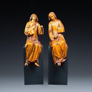 Deux importantes figures d'anges assis en chêne sculpté, Flandres, 17ème — photo 1