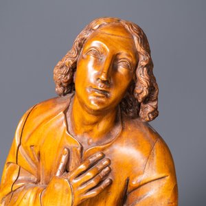 Deux importantes figures d'anges assis en chêne sculpté, Flandres, 17ème — photo 12