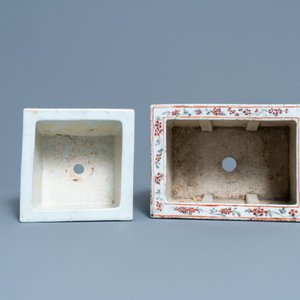 Deux jardinières en porcelaine de Chine famille rose et en rouge de fer, 19ème — photo 6