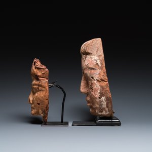 Deux masques de sarcophage en bois sculpté, Egypte, époque ramesside et époque ptolémaïque — photo 5
