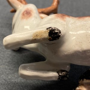 Deux modèles de cerfs en porcelaine, probablement Chelsea, Angleterre, 18ème — photo 15