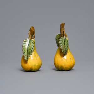 Deux modèles de poires en faïence polychrome de Delft, 18ème — photo 5