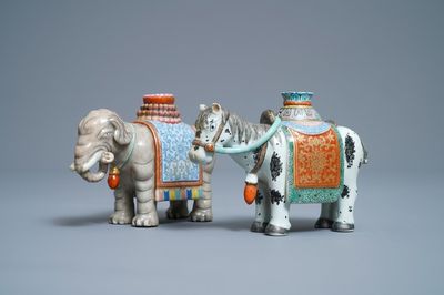 Deux modèles d'un éléphant et d'un cheval en porcelaine de Chine famille rose, Qianlong