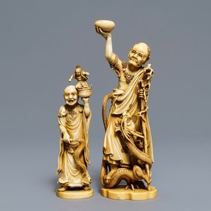 Deux okimonos en ivoire sculpté, Japon, Meiji, 19ème — photo 1