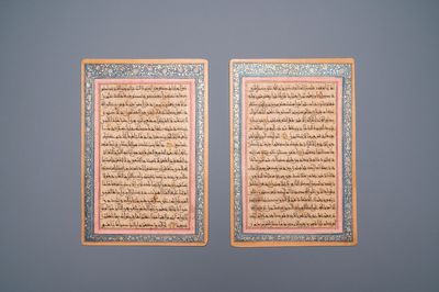 Deux pages de Coran en calligraphie coufique enluminés, Empire timouride, Perse, 15/16ème