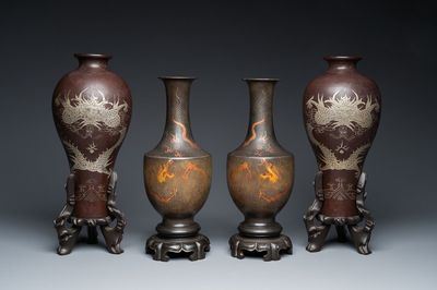Deux paires de vases aux dragons sur socles en laque de Fuzhou ou Foochow, Chine, 19/20ème