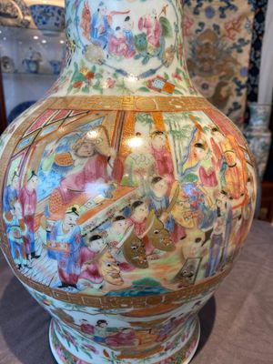 Deux paires de vases en porcelaine de Chine famille rose, 19ème — photo 14