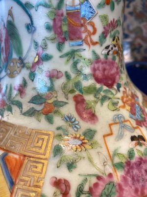 Deux paires de vases en porcelaine de Chine famille rose, 19ème — photo 17