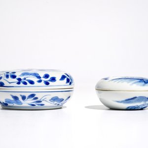 Deux petites boîtes couvertes en porcelaine de Chine bleu et blanc, Kangxi — photo 3