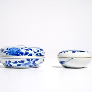 Deux petites boîtes couvertes en porcelaine de Chine bleu et blanc, Kangxi — photo 4