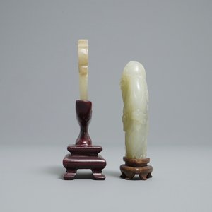 Deux pièces en jade céladon pâle sculpté, Chine, Qing — photo 4