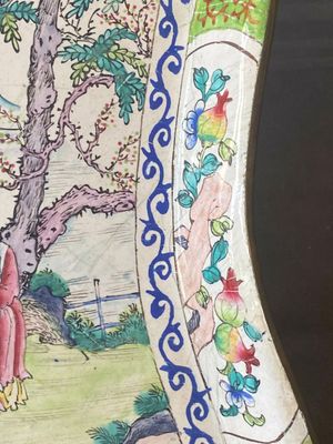Deux plateaux de forme carrés en émaux de Canton à décor narratif, marque de Shou 壽, Chine, 18/19ème — photo 19