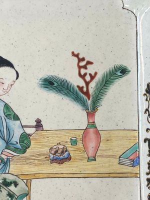 Deux plateaux de forme carrés en émaux de Canton à décor narratif, marque de Shou 壽, Chine, 18/19ème — photo 7