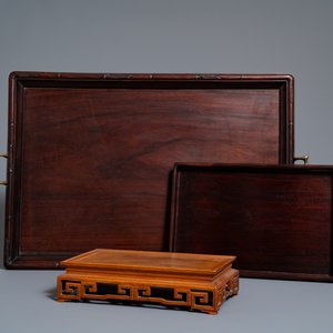 Deux plateaux et un socle en bois sculpté, Chine, 18/19ème — photo 1