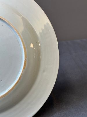 Deux plats armoriés en porcelaine de Chine aux armes de Valckenier d'Amsterdam pour le marché néerlandais, Yongzheng — photo 17