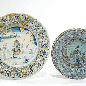 Deux plats en majolique italienne polychrome, Savone, 17/18ème — photo 1