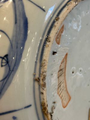 Deux plats en porcelaine de Chine en bleu et blanc de type kraak à décor figuratif, Wanli — photo 10