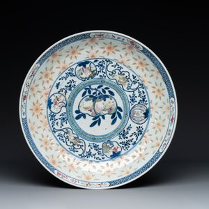 Deux plats en porcelaine de Chine famille rose, marque de Kangxi et de Shen De Tang 慎德堂, 19ème — photo 4