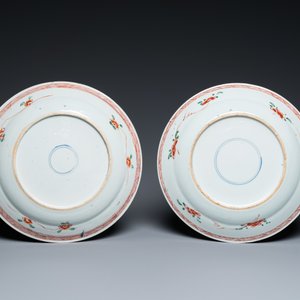 Deux plats en porcelaine de Chine famille verte à décor de pies et de prunus, Kangxi — photo 3