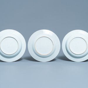 Deux plats et cinq assiettes en porcelaine de Chine, Kangxi/Qianlong — photo 7
