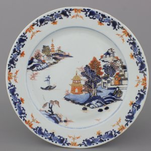 Deux plats Imari à décor de paysages, Chine, 18e — photo 2