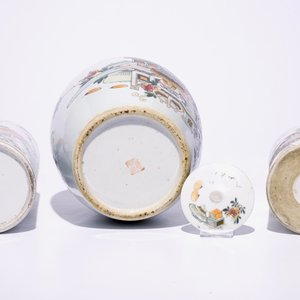 Deux porte-chapeaux et un pot couvert en porcelaine de Chine qianjiang cai, 19/20ème — photo 7