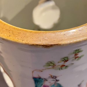 Deux porte-chapeaux et une jardinière en porcelaine de Chine famille rose, 19/20ème — photo 10
