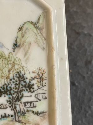 Deux pots à pinceaux en porcelaine de Chine famille rose et qianjiang cai, 19/20ème — photo 10