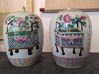Deux pots couverts en porcelaine de Chine famille rose, 19ème — photo 2