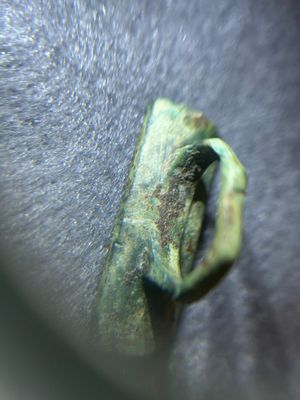 Deux sceaux romains en bronze aux inscriptions 'SOFRONI' et 'DISUC', ca. 2ème — photo 3