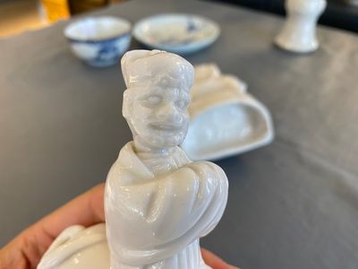 Deux sculptures de Guanyin et d'un marchand sogdien sur éléphants en porcelaine blanche de Chine de Dehua, Kangxi — photo 7