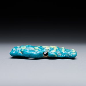 Deux sculptures en terre cuite, une en bronze et une amulette turquoise, Egypte, Basse époque et période ptolémaïque — photo 16