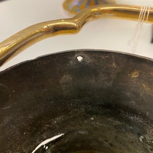 Deux seaux à eau bénite en bronze, Flandres, 1ère moitié du 16ème — photo 13