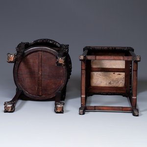 Deux socles en bois sculptés aux plateaux en marbre, Chine, 19ème — photo 5