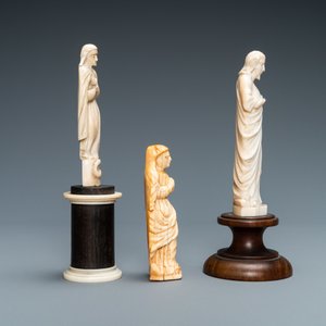 Deux statues de Vierges et une de Christ en ivoire et os, 19ème — photo 5