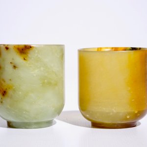 Deux tasses à vin en jade tacheté, Chine, 20ème — photo 4