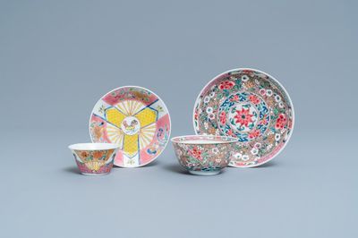 Deux tasses et soucoupes en porcelaine de Chine famille rose, Yongzheng