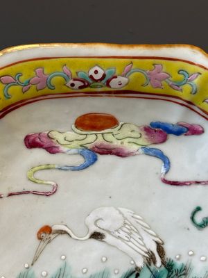 Deux tazzas en porcelaine de Chine famille rose, marque et époque de Tongzhi — photo 4