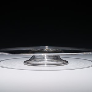 Deux tazzas sur piédouche basse en verre et une plus haute, Angleterre, 17/19ème — photo 11